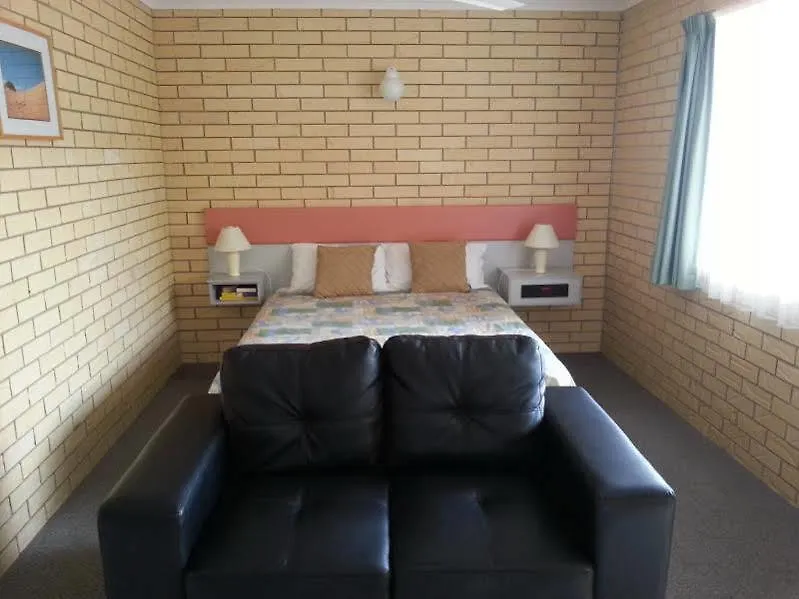 *** Motel Beachside Motor Inn By Golden Chain Pialba Australia